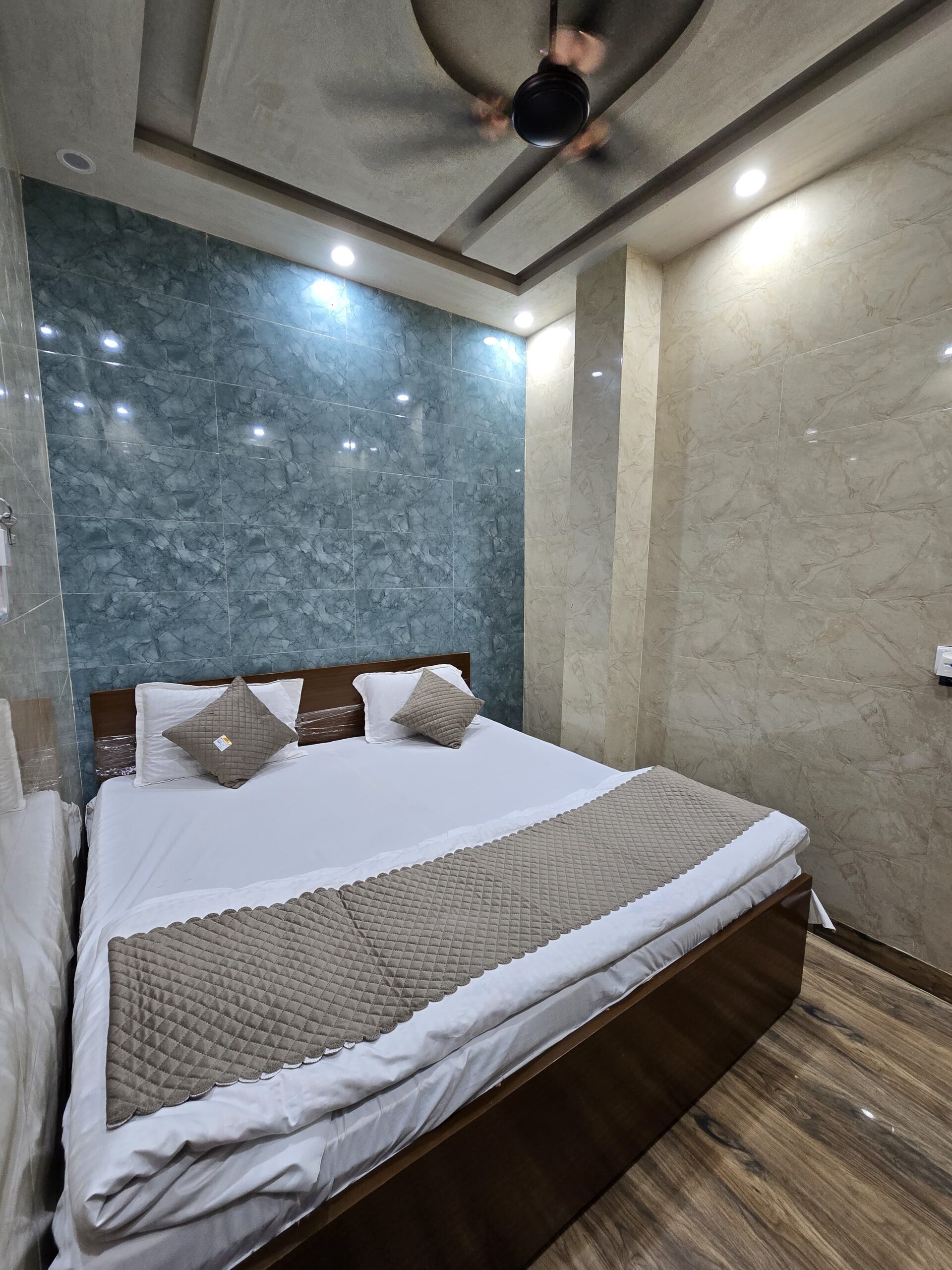 RUID1b91f14ef44b46b59b51e3a23472c079