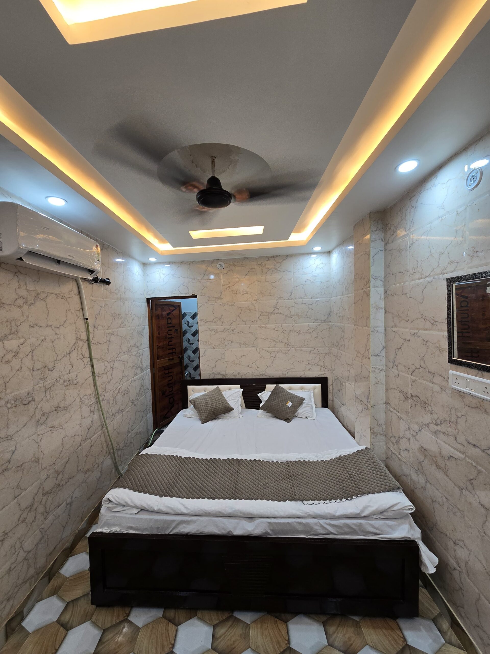 RUIDbb02c0ee79474f2390286f31136b349d